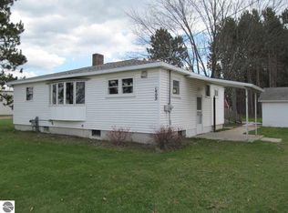 1409 Wright St, Cadillac, MI 49601