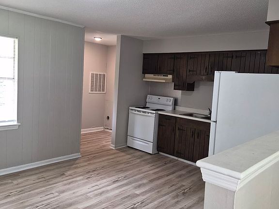 4th image of 4203 Davis Ln APT A