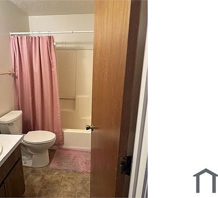 2nd image of 3601 Wellesley Dr NE APT 3