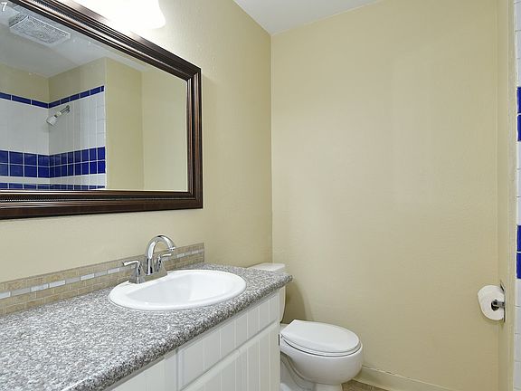 3rd image of 3816 NE 143rd Ave