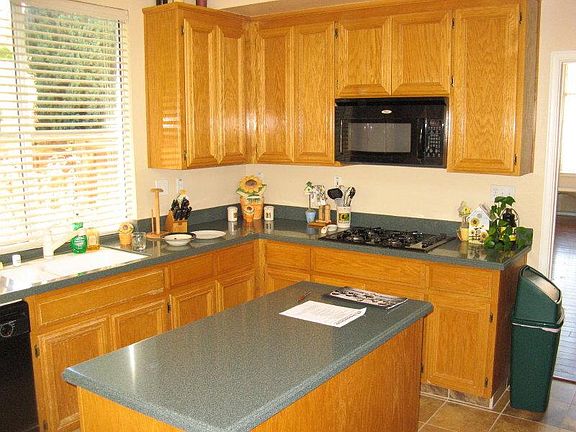 5th image of 3086 Florence Park Dr