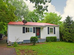 1908 Newton St, Knoxville, TN 37920