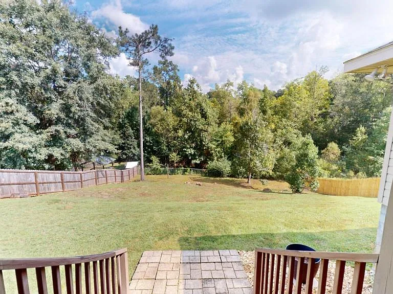 109 Mohegan Dr — Photo 24