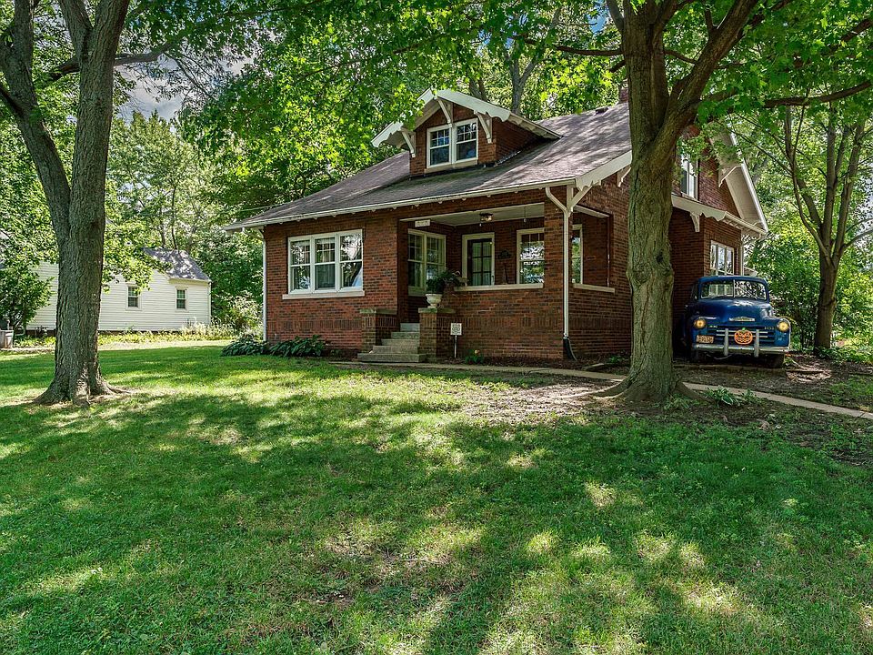 1st image of 2103 Guilford Rd