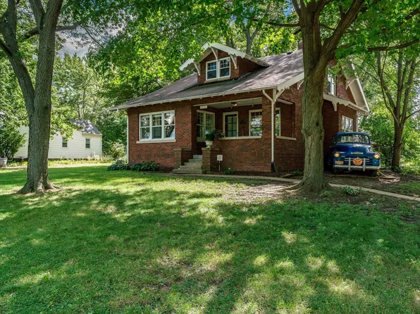 2103 Guilford Rd, Rockford, IL 61107