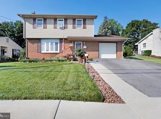 20 W Walter Ave, Greencastle, PA