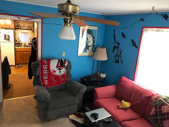 4th image of 711 Whitcher Ave