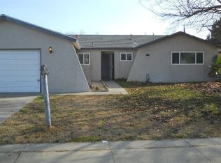 1222 Millwood Dr, Sanger, CA 93657