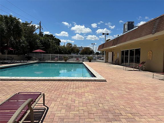 3rd image of 1700 Sans Souci Blvd #221