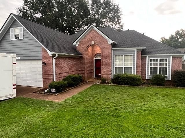 1st image of 195 Cross Point Dr