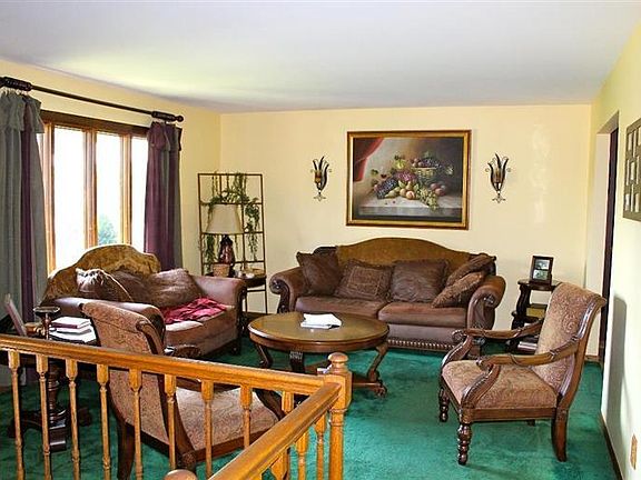 4th image of 1001 Cambridge Ct