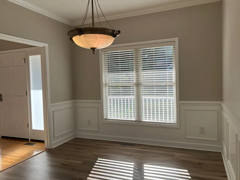 247 Palace Dr — Photo 7