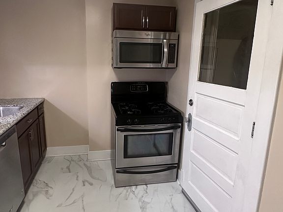 3rd image of 708 Mifflin Ave #3