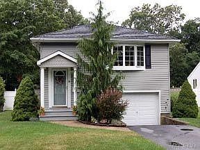 1st image of 20 Wyandanch Ave