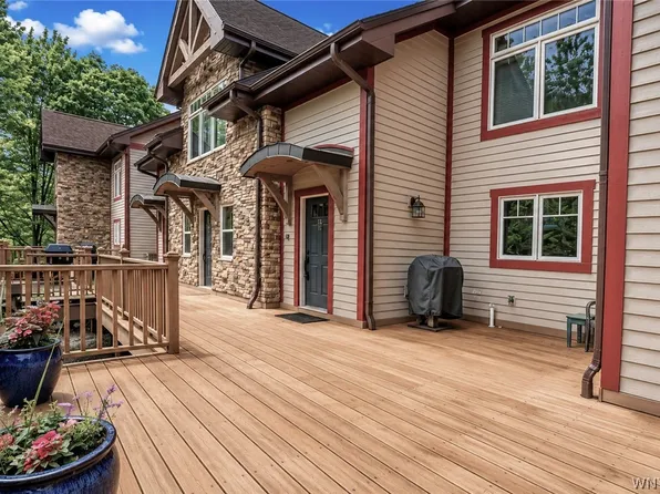 12 Mountainview Upper, Ellicottville, NY 14731