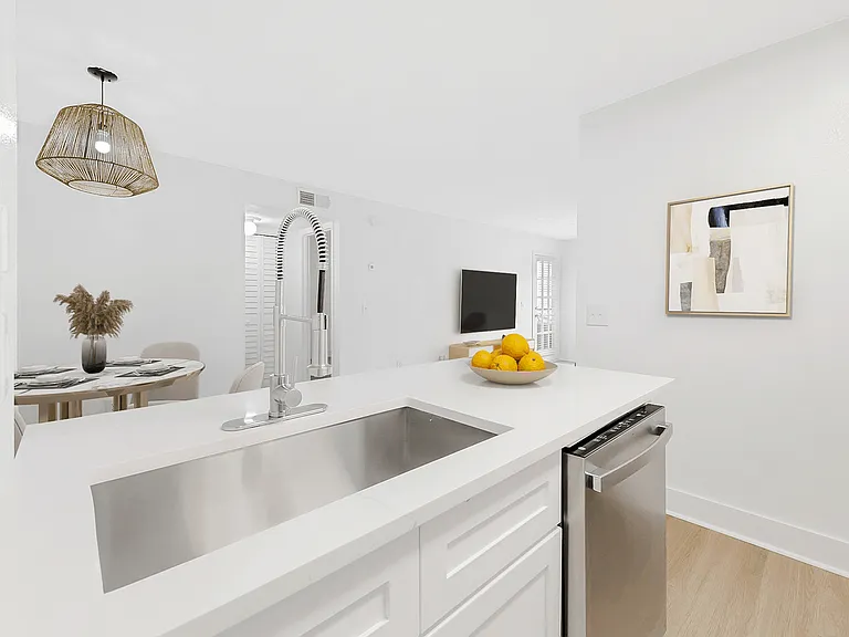 Bentley Green Apartment Homes — Photo 40