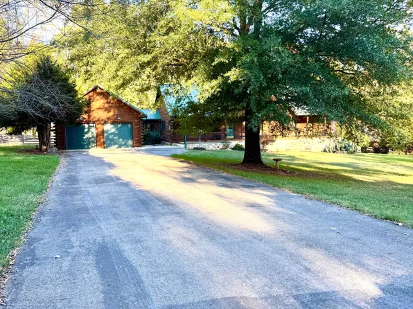 265 Shedd Ln, Hardy, VA 24101