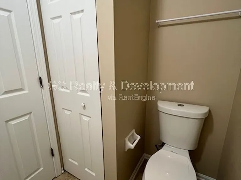 339 S Lancelot Ln — Photo 24