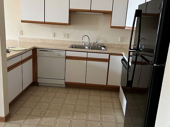 5th image of 1042 Falls Parc Dr #11