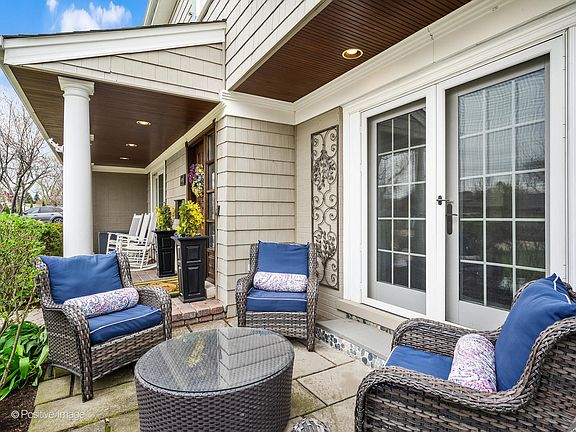 4th image of 8 Larkspur Ln