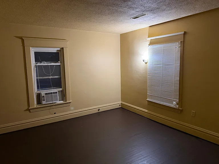 107 N Oakland Ave #102 — Photo 10