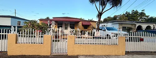 1825 NW 33rd Ave Photo 1