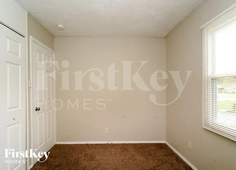 4331 Bertrand Rd — Photo 13
