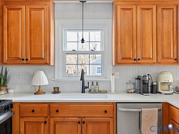 5th image of 4802 Stockholm Dr