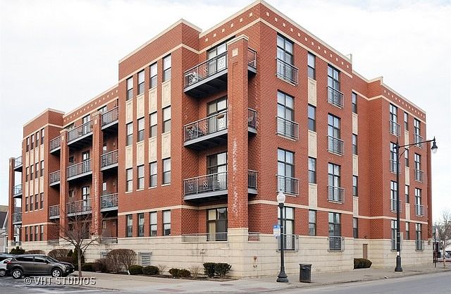 1st image of 4011 N Francisco Ave Unit 409