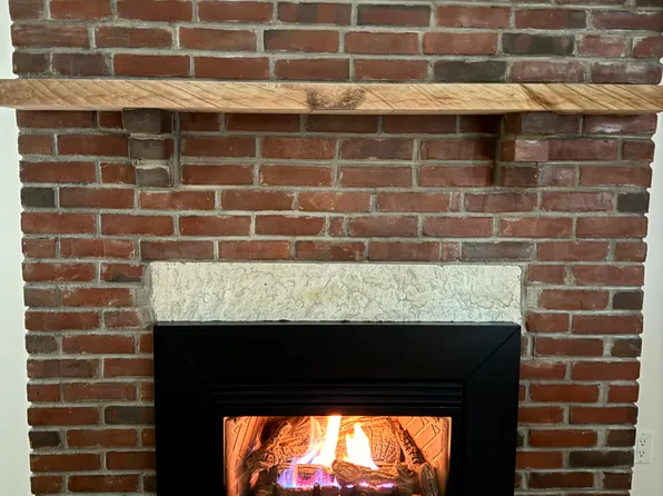 56 Huron Street image 10 of 21