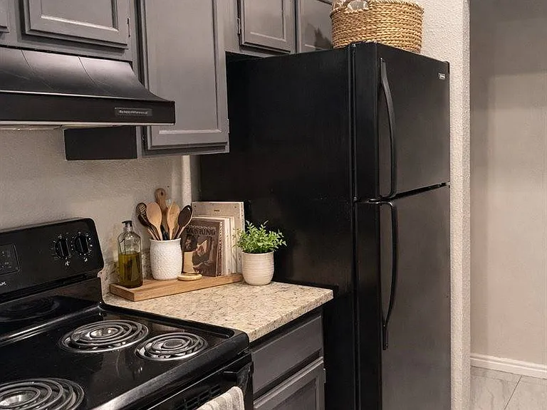 5620 Live Oak St #306 — Photo 7