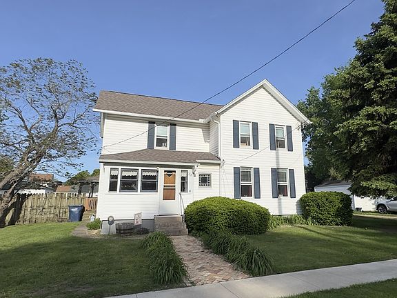 2nd image of 312 S Washington St