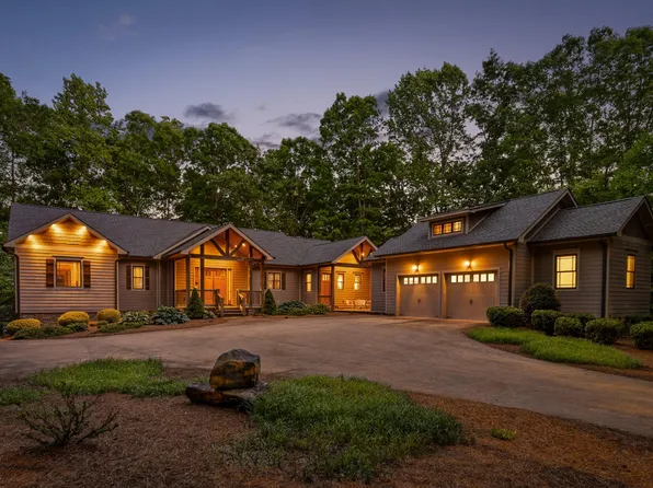 55 Mountain Farms Rd, Signal Mountain, TN 37377