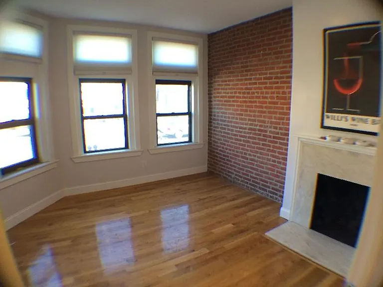 245 Harvard Ave #4 — Photo 12