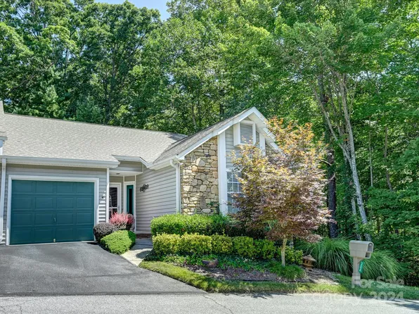 304 Laurel Park Pl #B-34, Hendersonville, NC 28791
