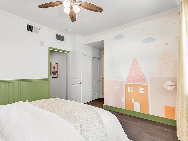 223 Baja Rose St — Photo 29