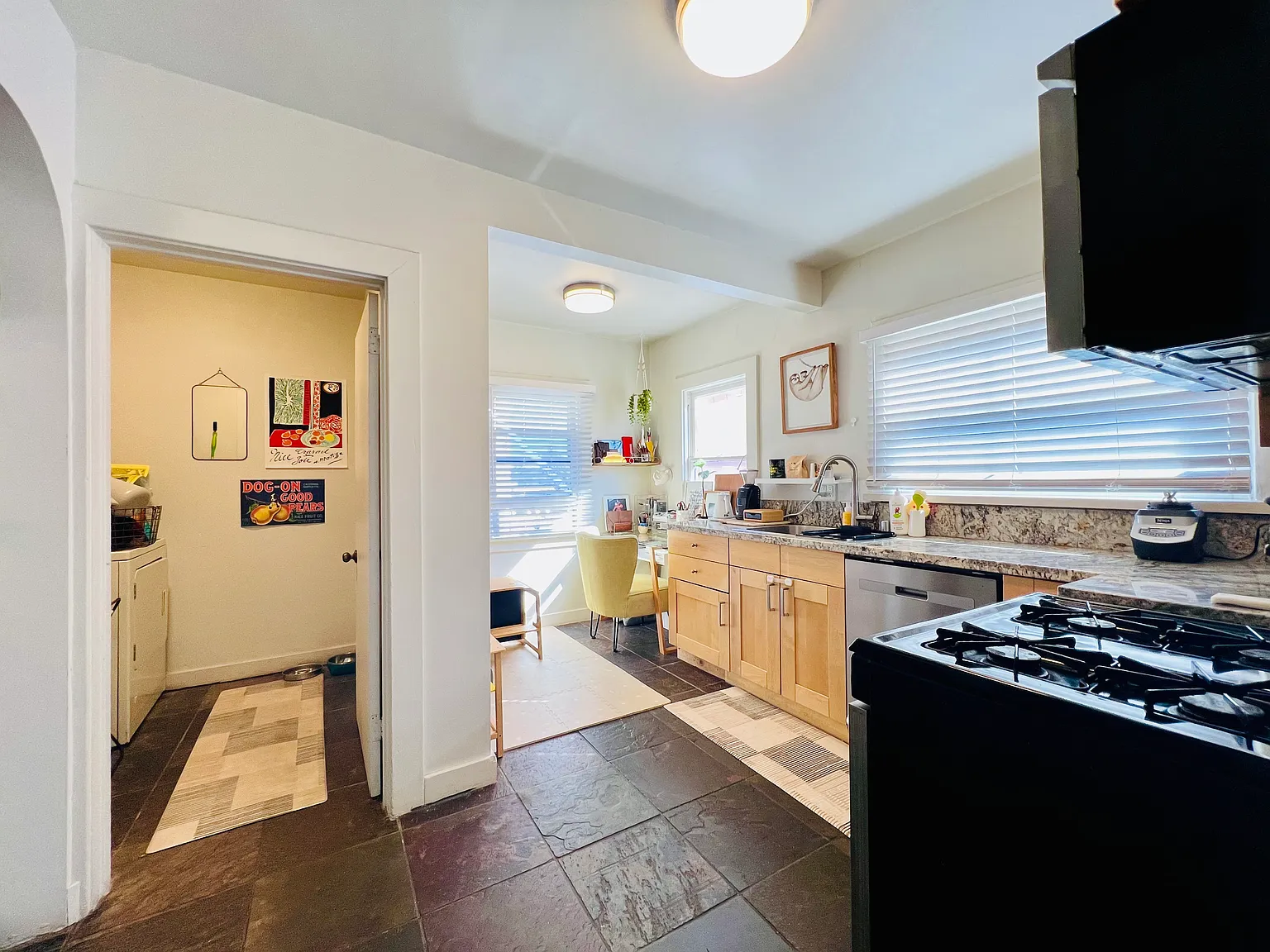2 bed, 1100 sqft, $3,650 — Photo 2