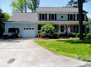 541 Warrick Rd, Chesapeake, VA 23322