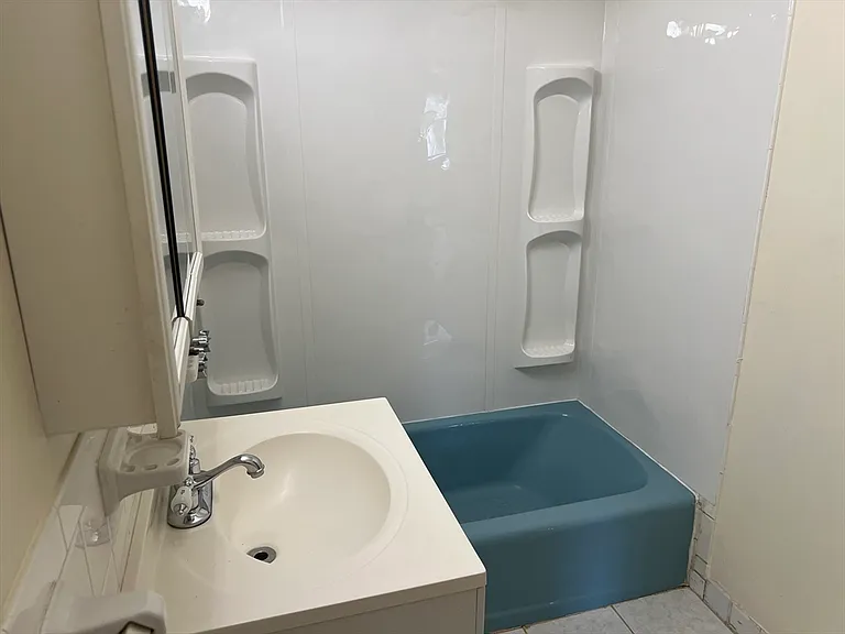 900 Governors Dr #22 — Photo 9