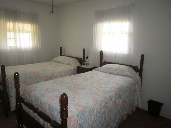 5th image of 134 Allison Dr