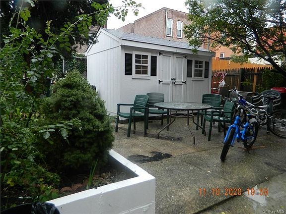 5th image of 2560 Bronxwood Ave