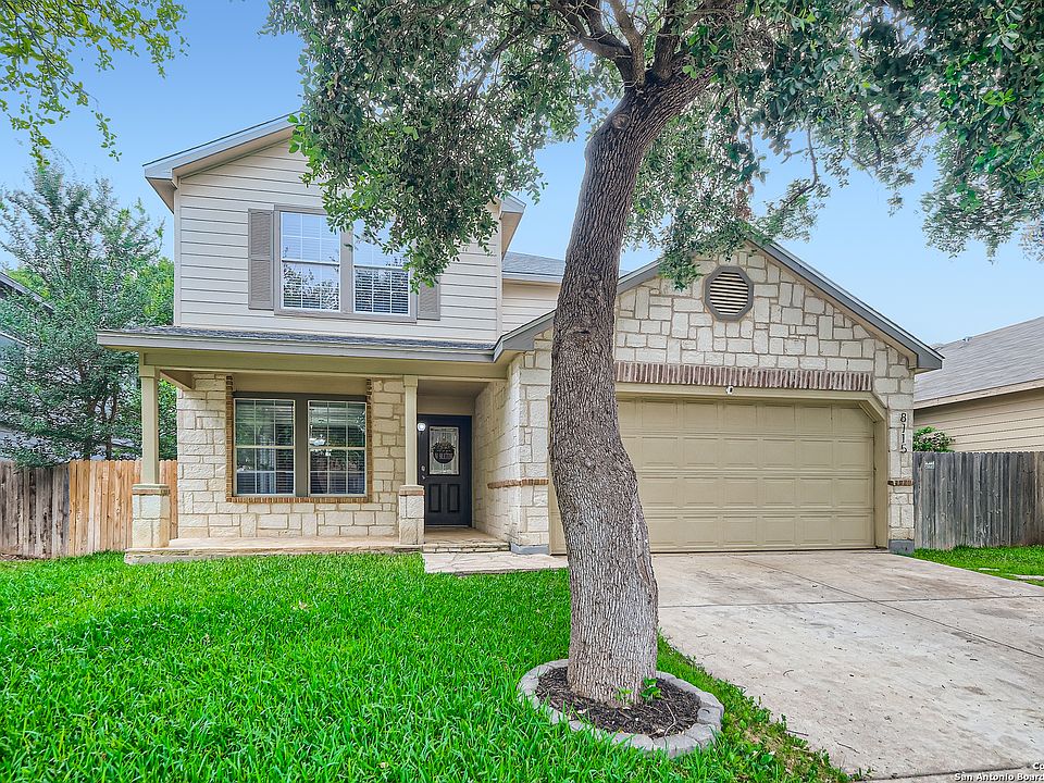 1st image of 8115 ASHWOOD POINTE