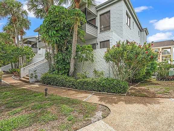 2nd image of 1555 Tarpon Center Dr #261IW