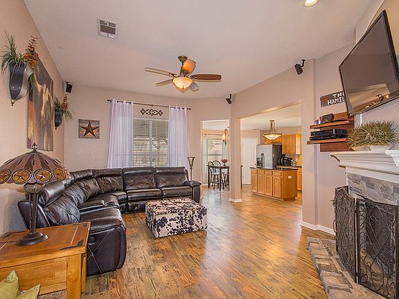 5th image of 1005 Woodview Dr