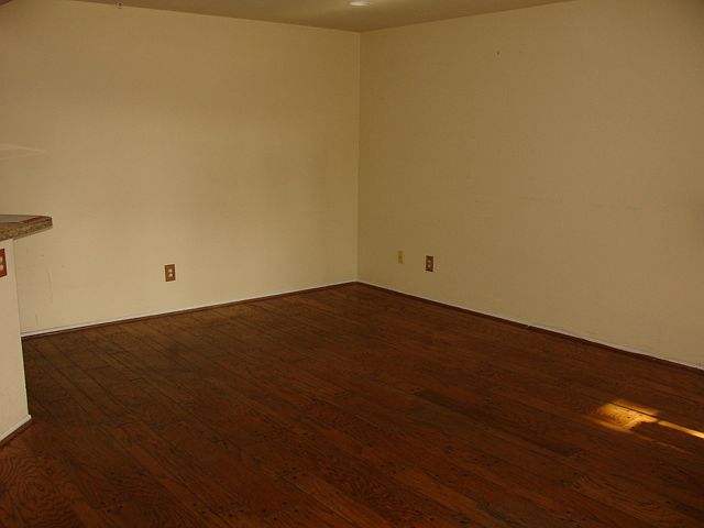 1st image of 1627 Crystal Canyon Dr