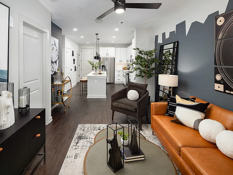 The Beverly by Alta — Photo 18