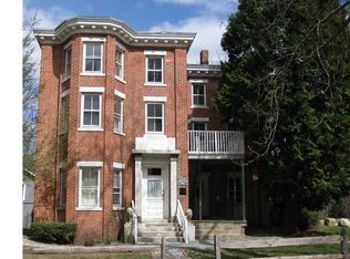 28 High St APT 4, Chester, CT 06412