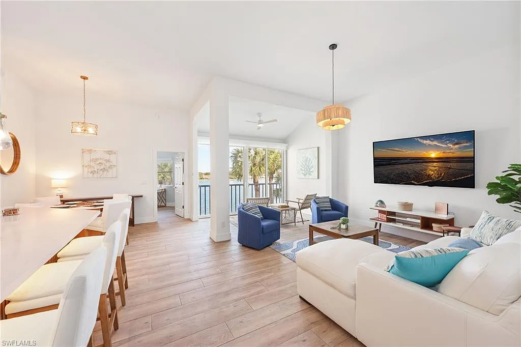 3 bed, 2.0 bath, 1480 sqft, $5,500 — Photo 1