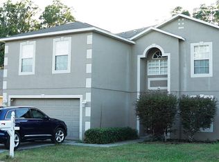 5615 Oakwood Knoll Dr, Lakeland, FL 33811