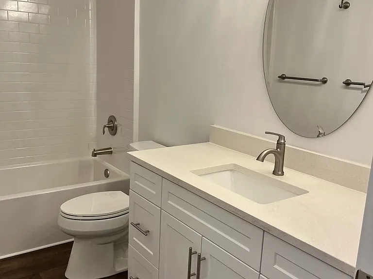 Emerald Ridge Apartments — Photo 41